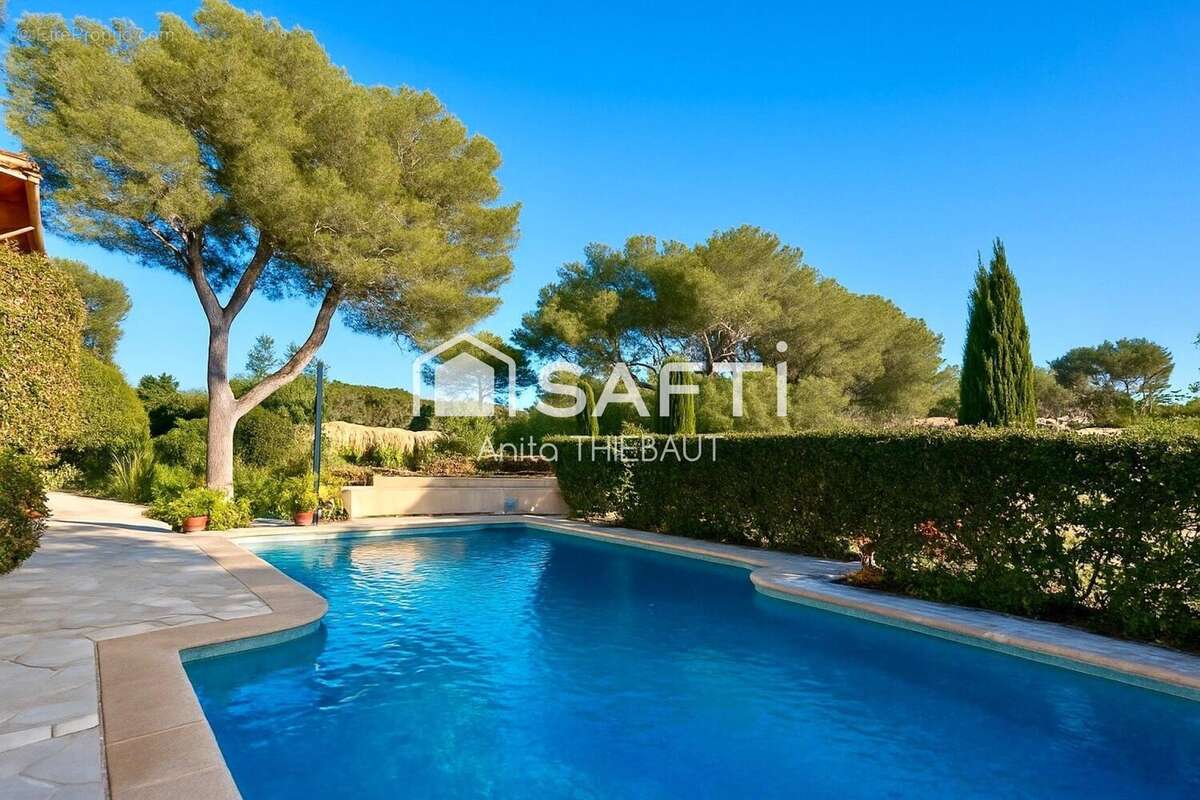 Photo 2 - Maison à FREJUS