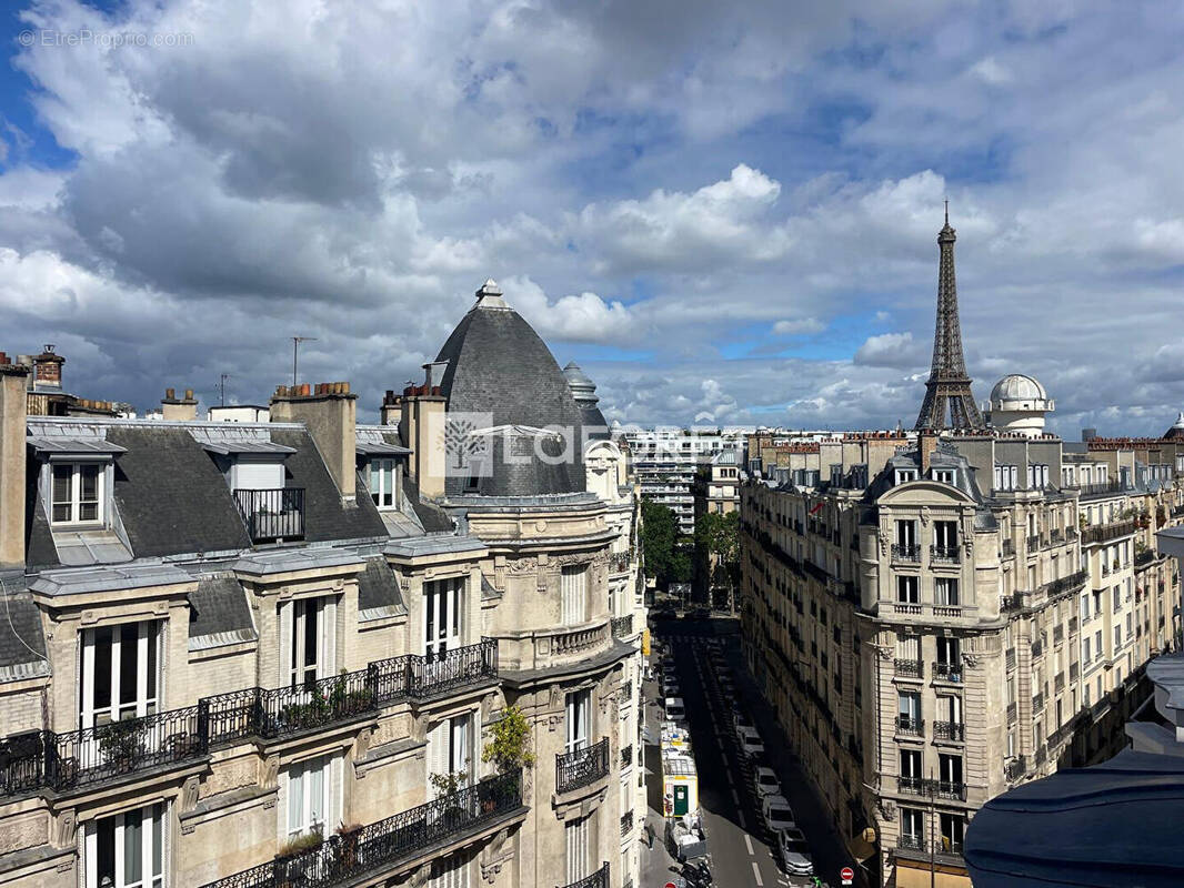 Appartement à PARIS-15E