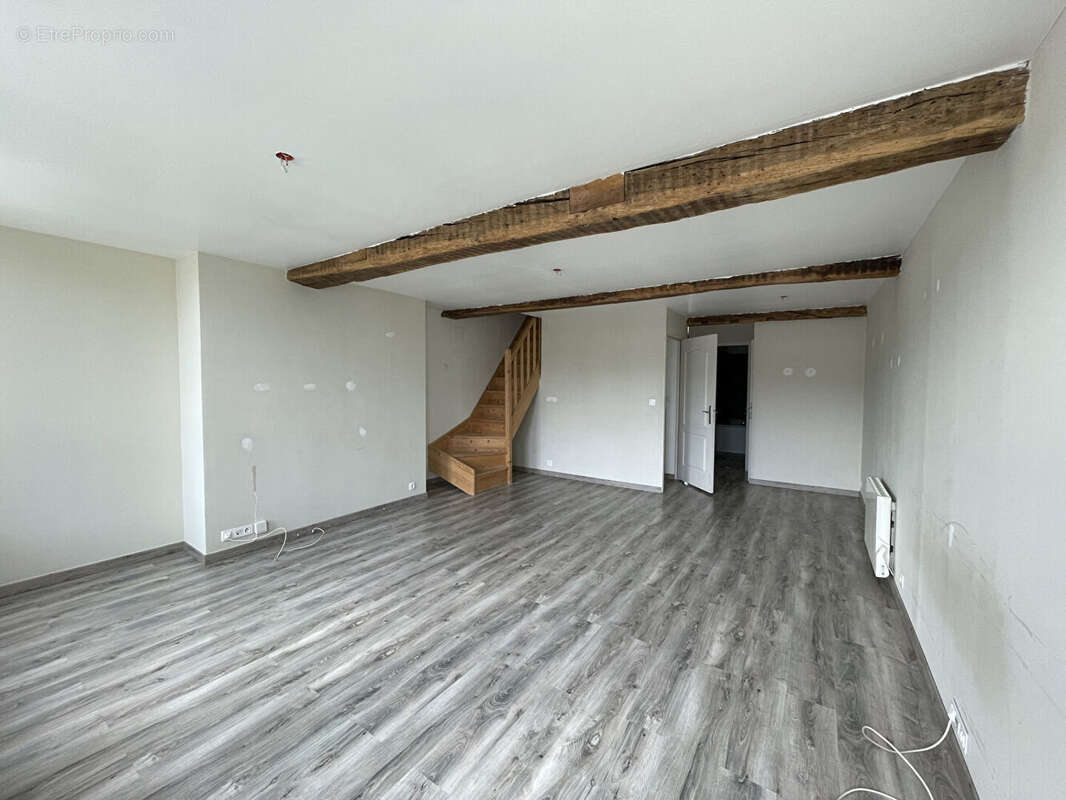 Appartement à MONTCORNET
