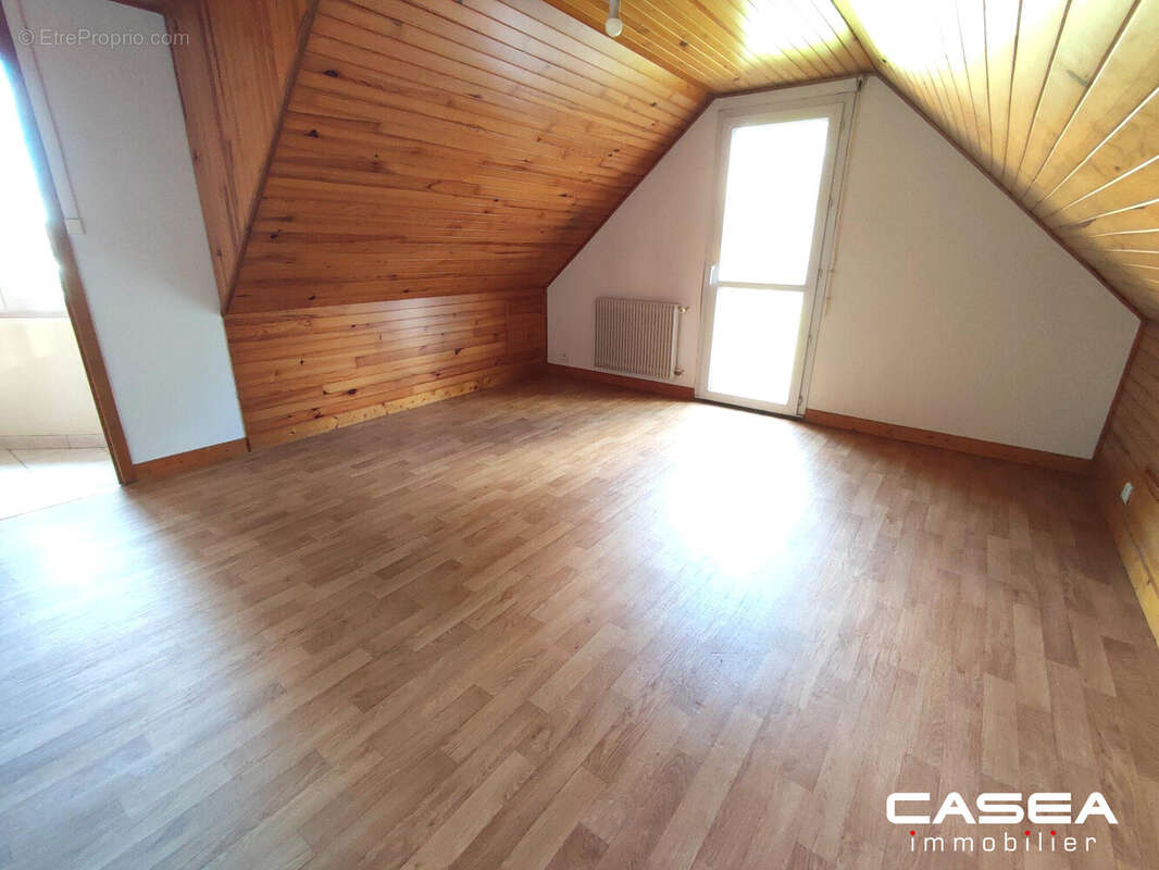 Maison à SAINT-EVARZEC