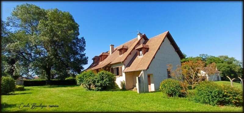 Maison à LEMBEYE