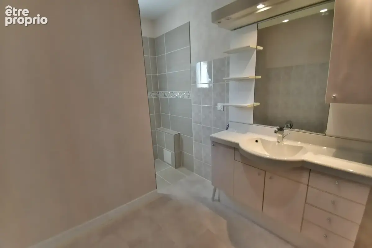 Maison à vendre 4 pièces plain pied (16) LA COURONNE, 4 chambres et terrain - photo 6
