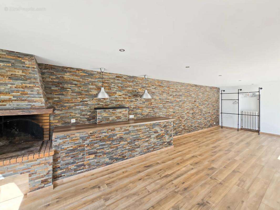 Maison à SAINT-JOACHIM