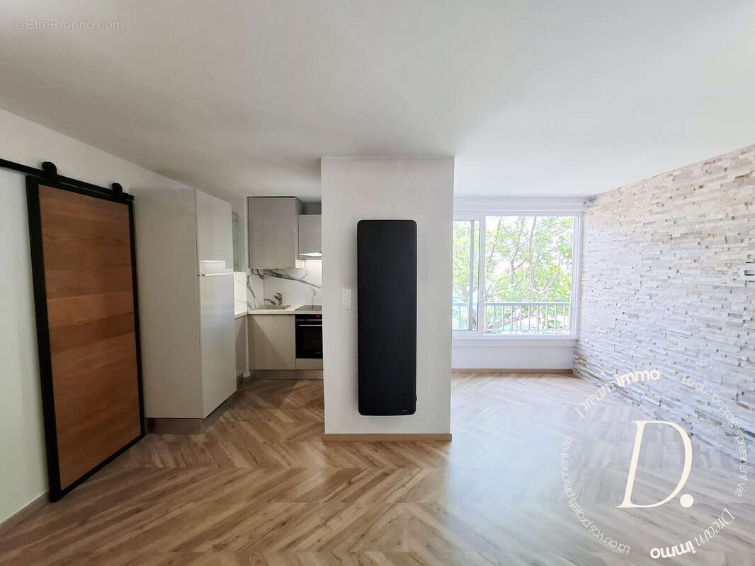 Appartement à MAUGUIO