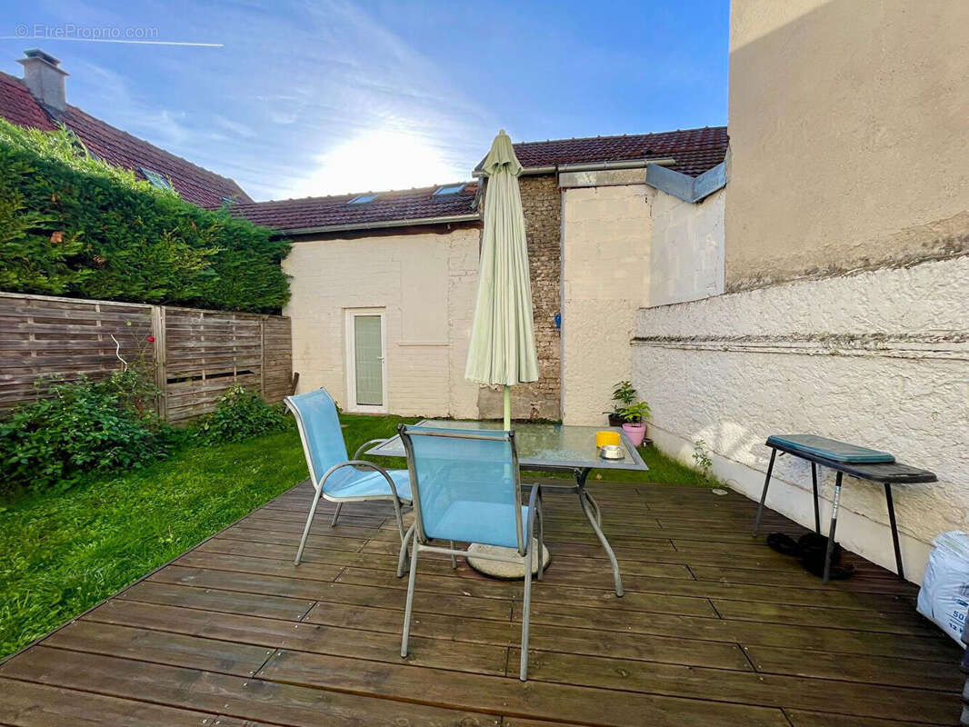 Maison à BENNECOURT