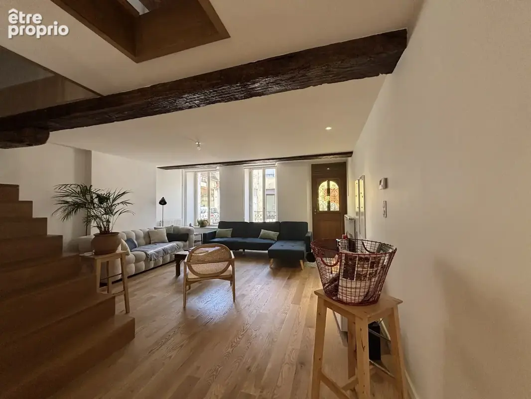 CHATILLON SUR SEINE (21) : ensemble immobilier contemporain de 215m2  rénové en 2024 ,terrain et garage. - photo 5
