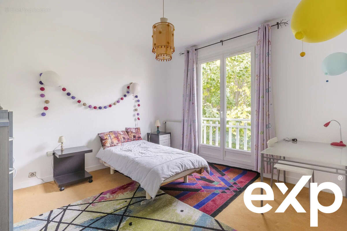 Maison à SAINT-MAUR-DES-FOSSES