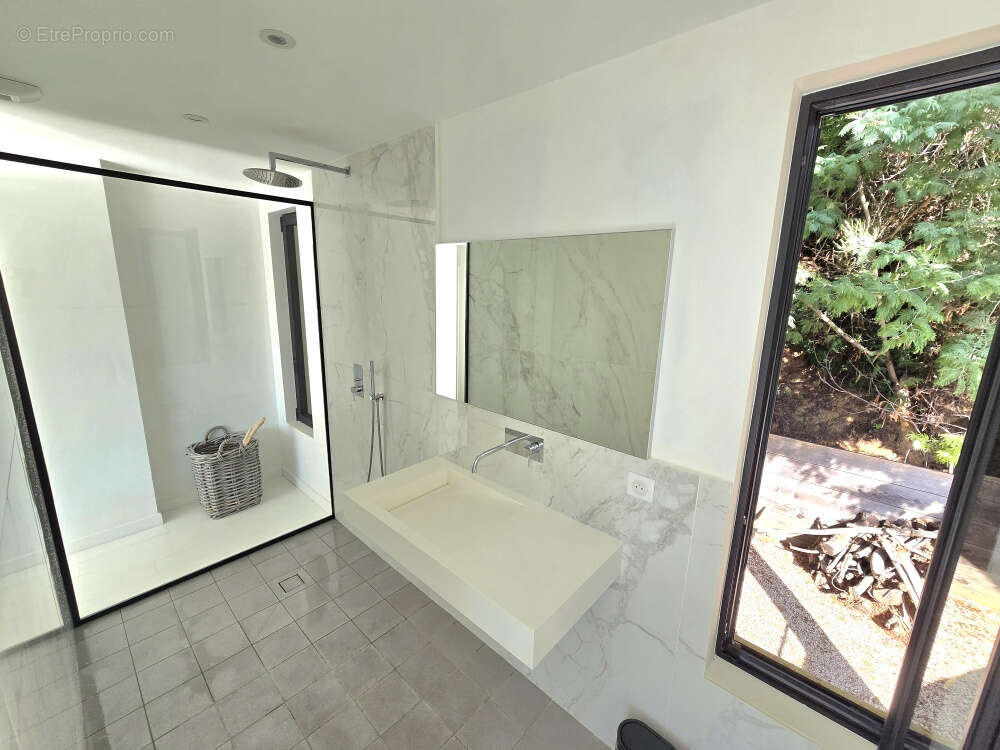 Maison à LA CROIX-VALMER