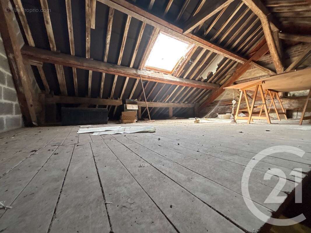 Maison à IVRY-LA-BATAILLE