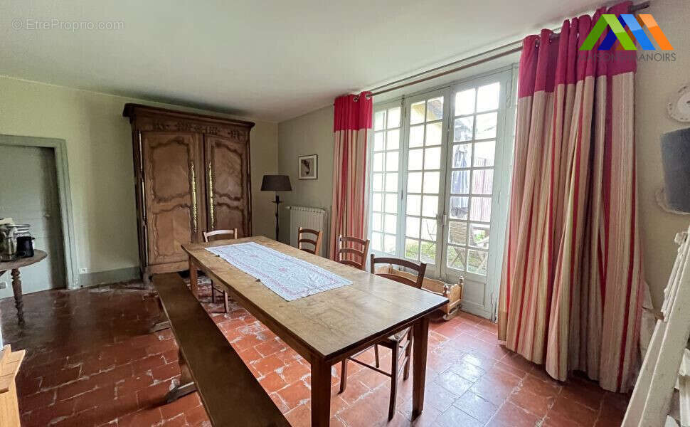 Maison 275 m² à Hagetmau  - photo 7