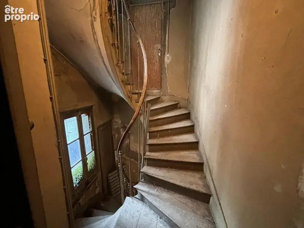 Immeuble Nevers 298m2 - A rénover - Local commercial et appartements - centre ville - photo 6