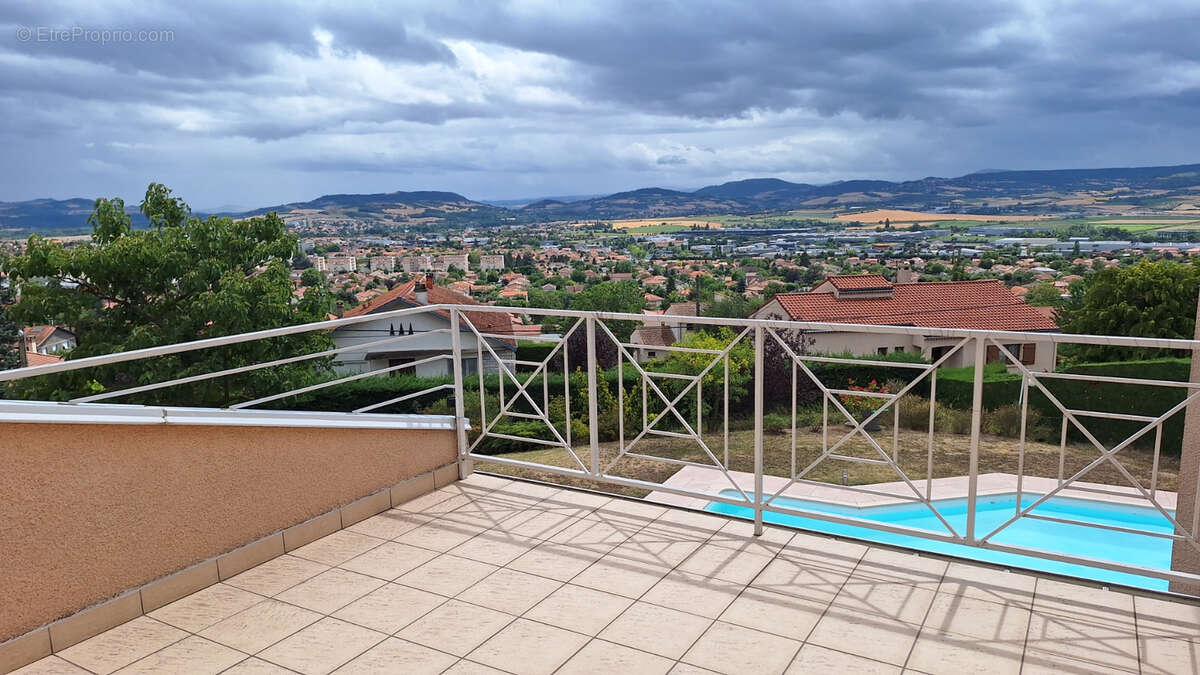Maison à COURNON-D'AUVERGNE