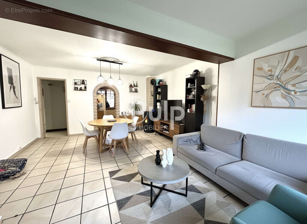 Maison à MARLES-LES-MINES