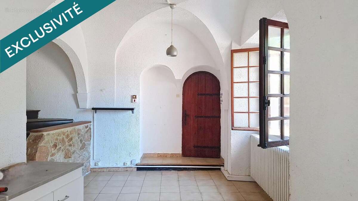 Photo 3 - Maison à LA BASTIDE-DES-JOURDANS