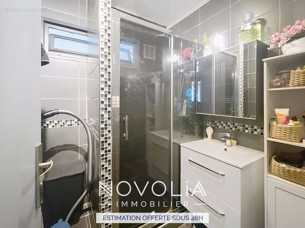 Appartement à LYON-8E