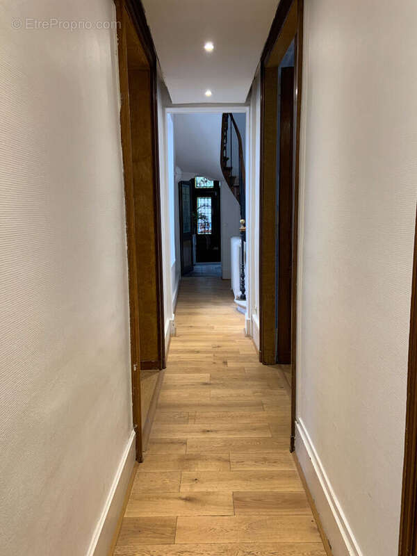 Commerce à COMPIEGNE