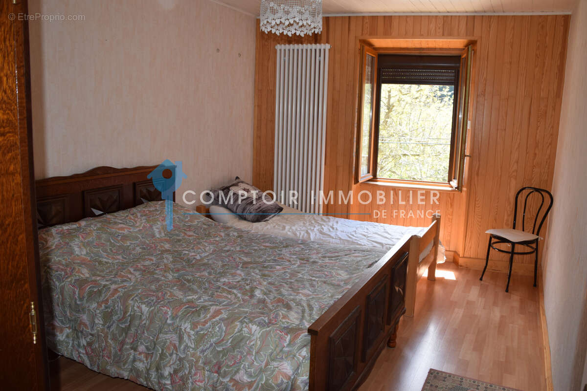 Dépt. 07 - A VENDRE Secteur COUCOURON - Maison de Village rénovée de 110 m2 - Parcelle de 2.100 m2 - photo 12