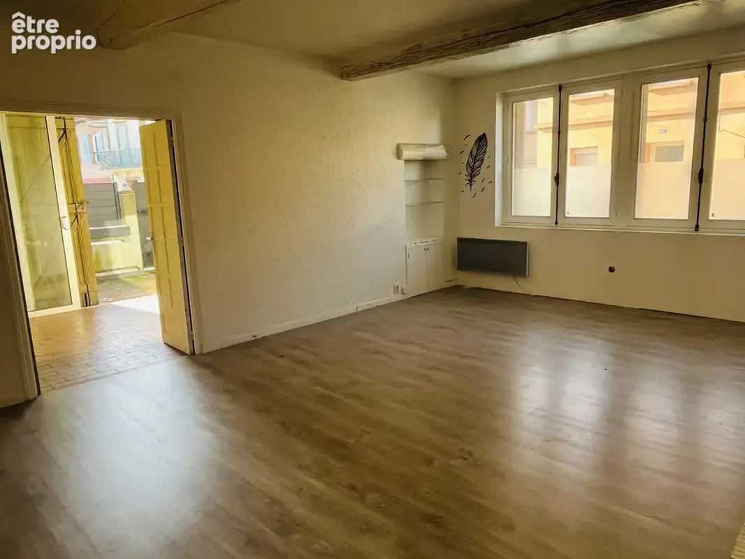 Maison de type 6  centre village avec un exterieur - photo 4