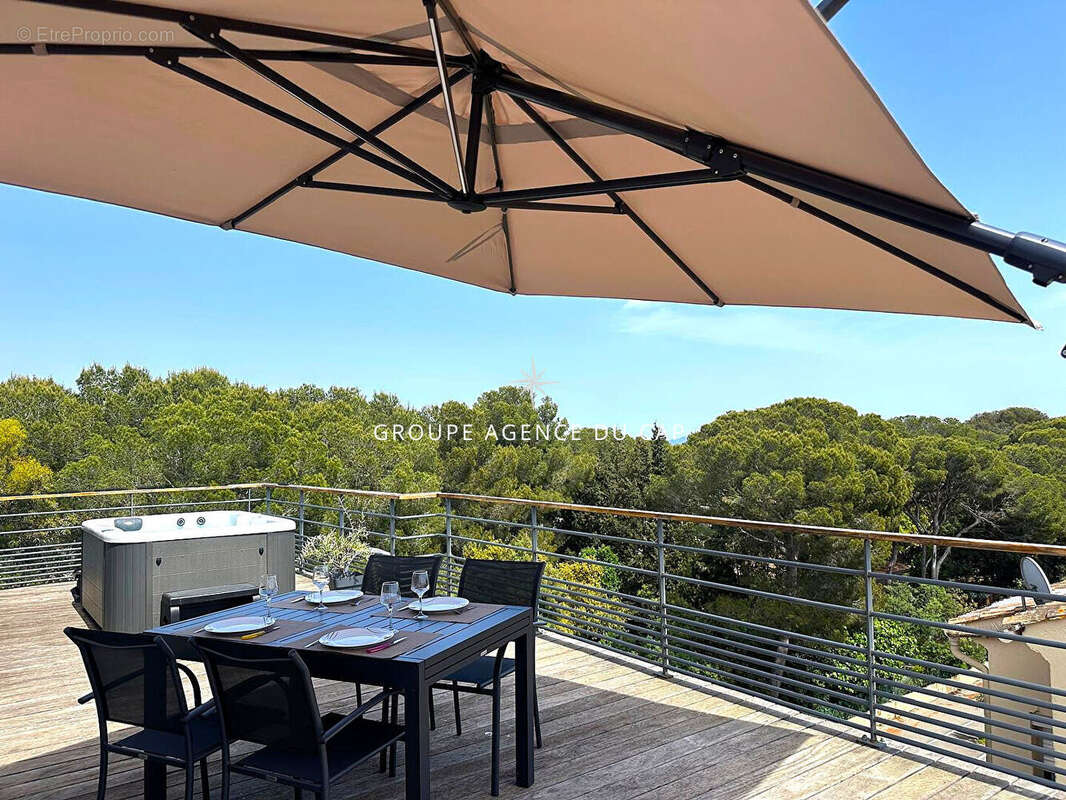 Appartement à FREJUS