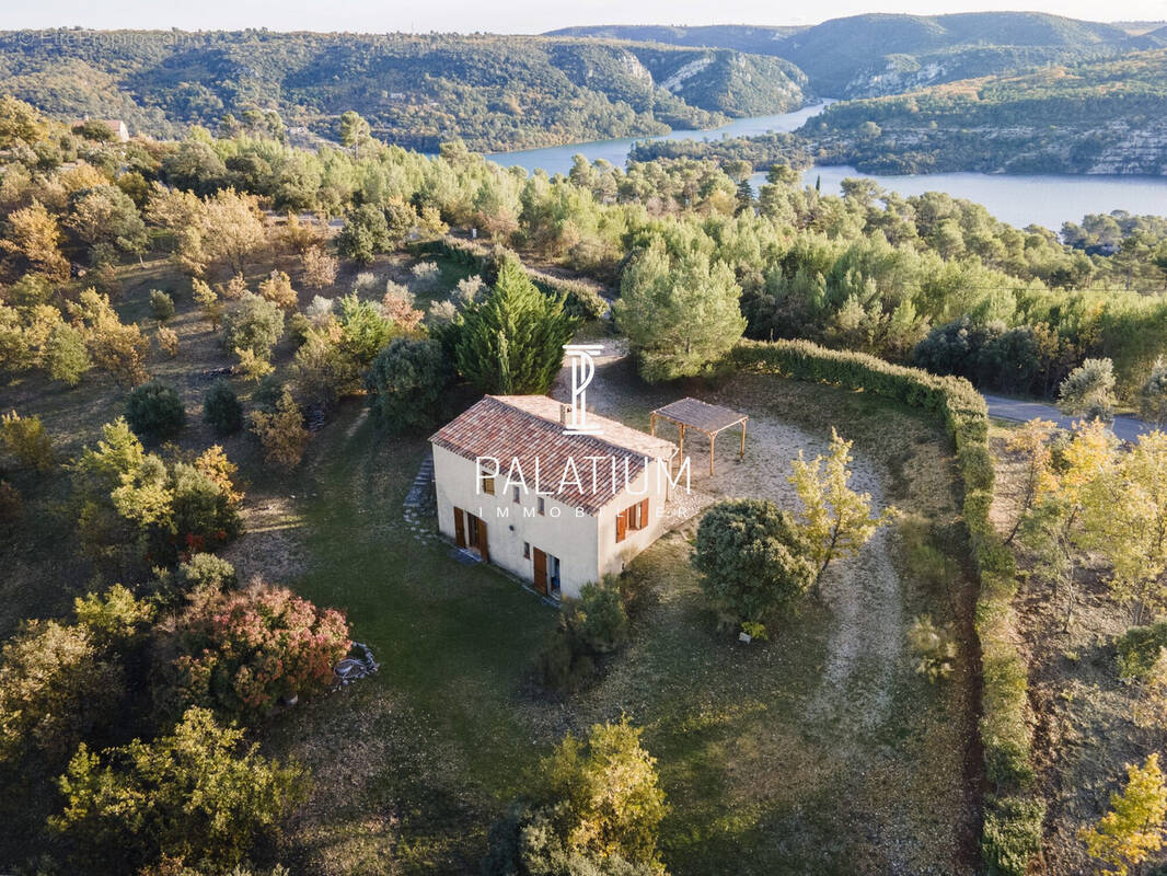 Maison à ESPARRON-DE-VERDON