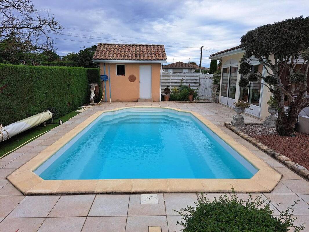 Photo 1 - Maison à ROQUEFORT