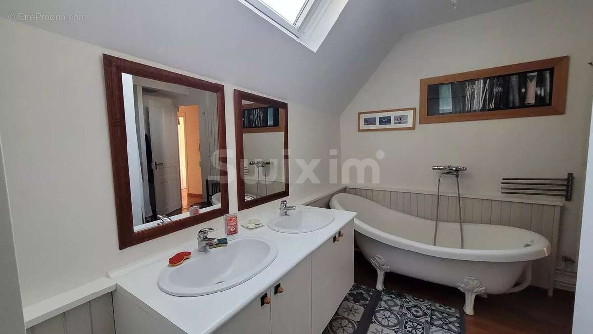 Appartement à LONS-LE-SAUNIER