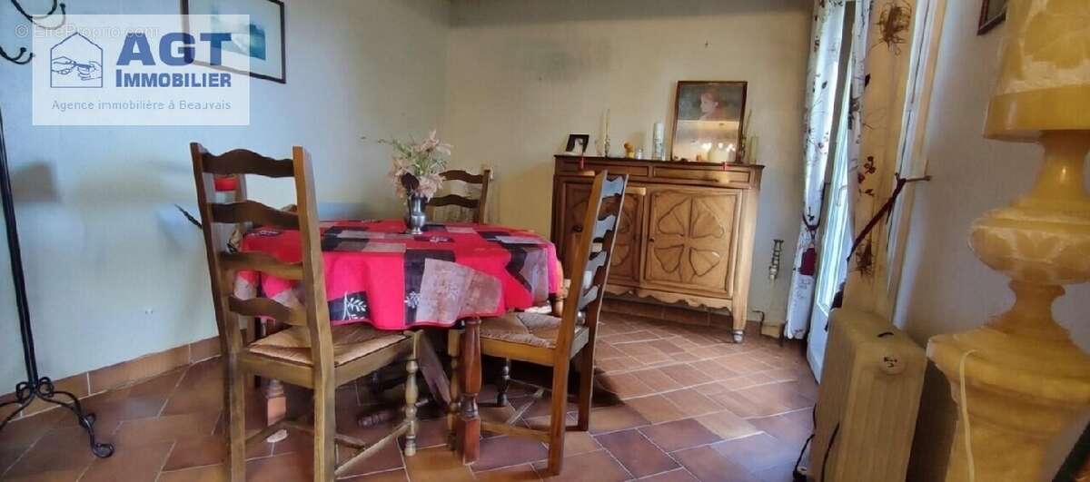 Maison à MILLY-SUR-THERAIN