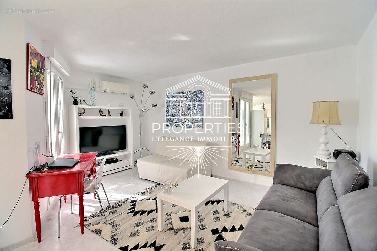 Toulon Saint-Roch - T2 de 46 m², balcon fermé et garage possible - photo 2