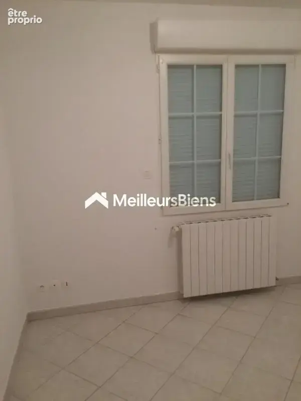 Maison plain-pied avec double garage et terrain - photo 6