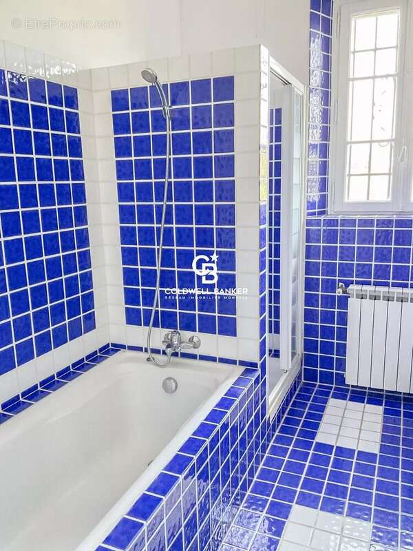 Maison à SOLLIES-PONT