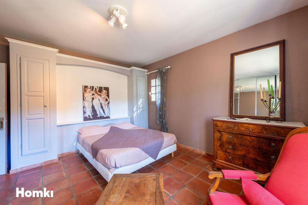 Maison à SUZE-LA-ROUSSE