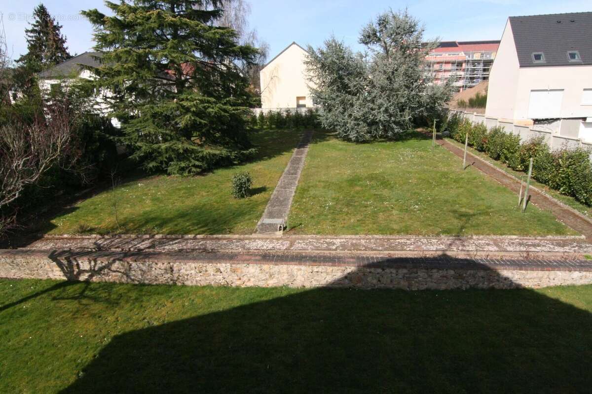 Maison à SAINT-CHERON