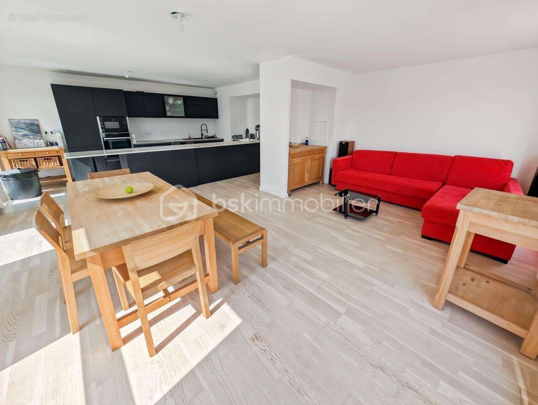 Appartement 4 pièces 81m2 avec 2 chambres & balcon - photo 2