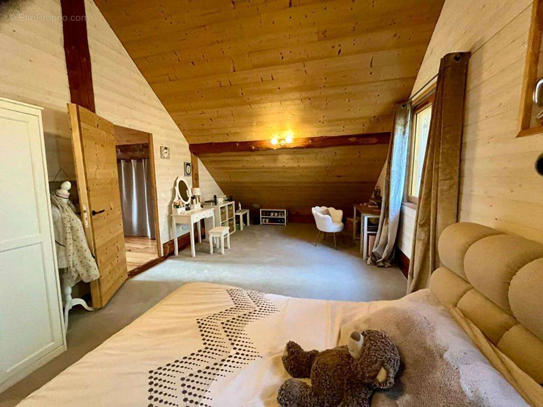 Chalet authentique de 144 m2 sur sous-sol - photo 14