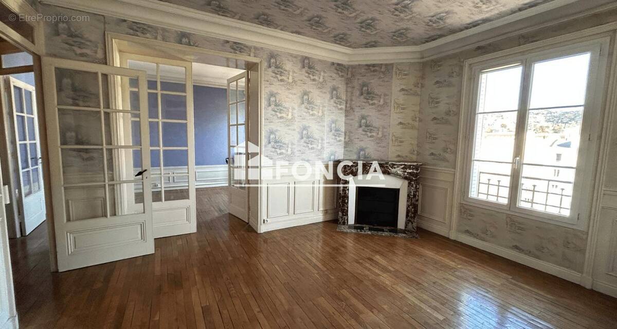 Appartement à SAINT-ETIENNE