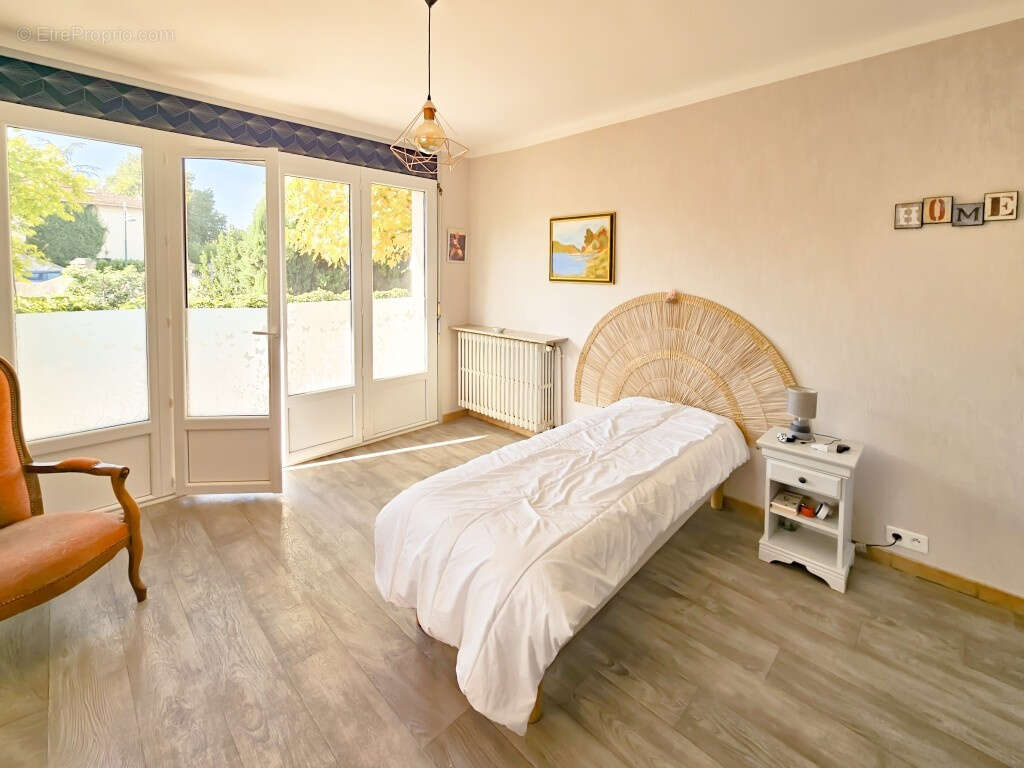 Maison à ANNEYRON