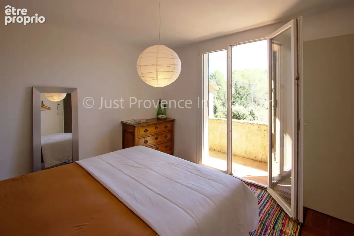 Maison Saint Hippolyte Le Graveyron 6 pièces 179 m2 avec garage sur 8685 m² - photo 12