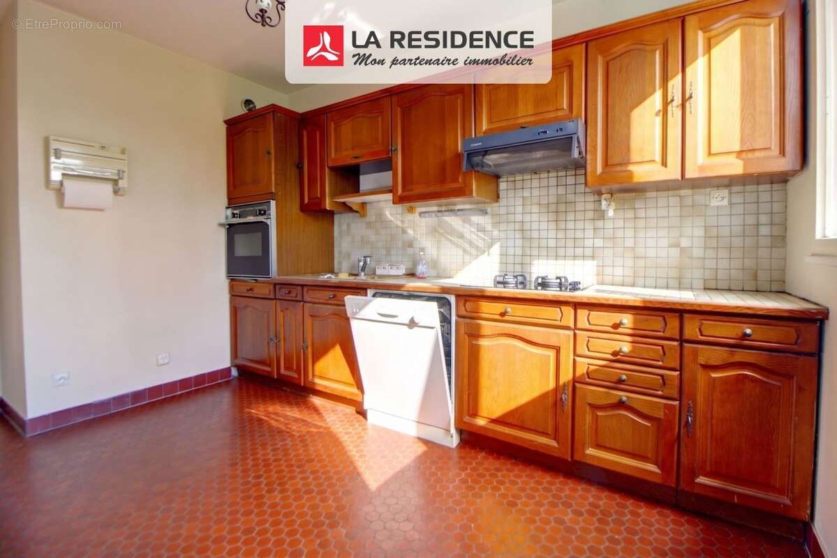 Appartement à VERNEUIL-SUR-SEINE
