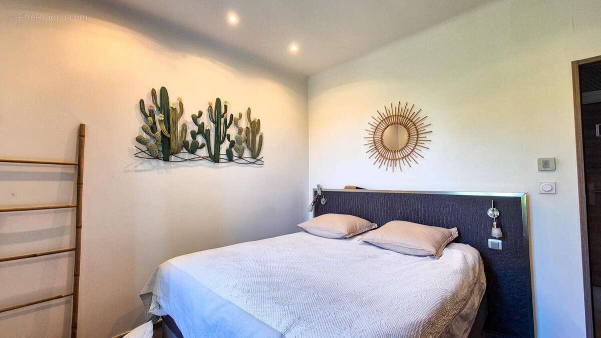 Photo 6 - Maison à SAINT-RAPHAEL