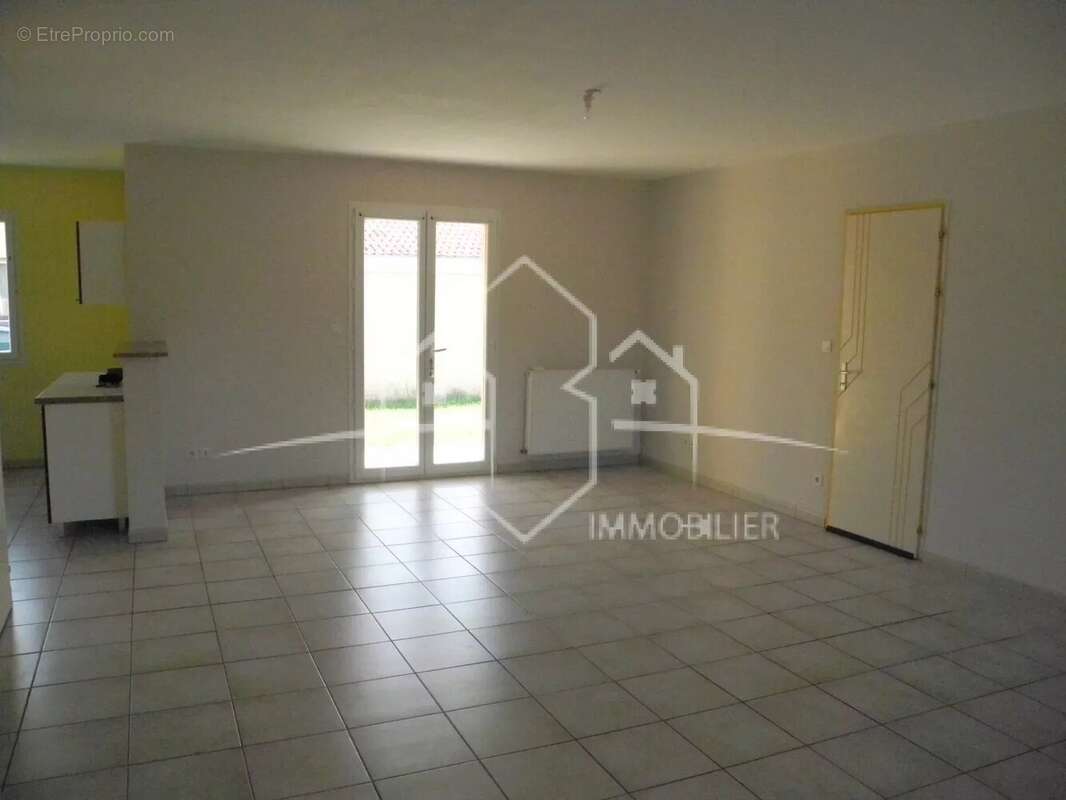 Maison à SAINT-SORLIN-EN-VALLOIRE