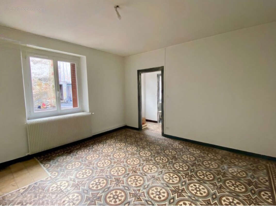 Appartement à LABRUGUIERE