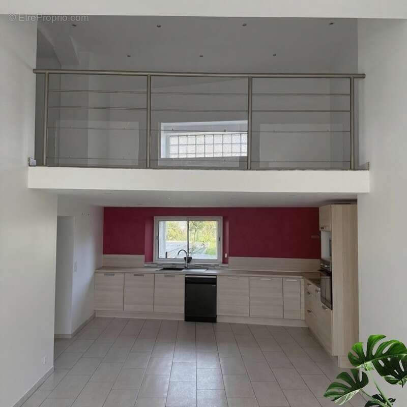 Maison à CONTREXEVILLE