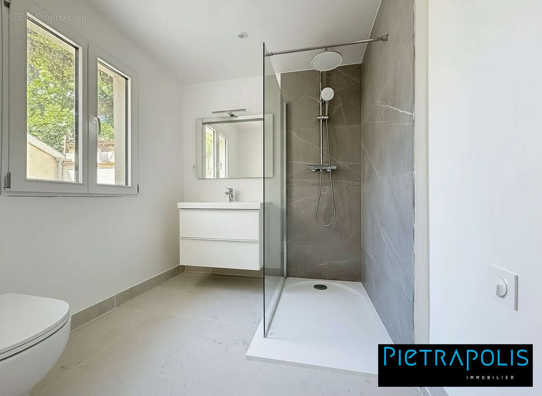 Maison 131 m² à Villefranche-Sur-Saone  - photo 3
