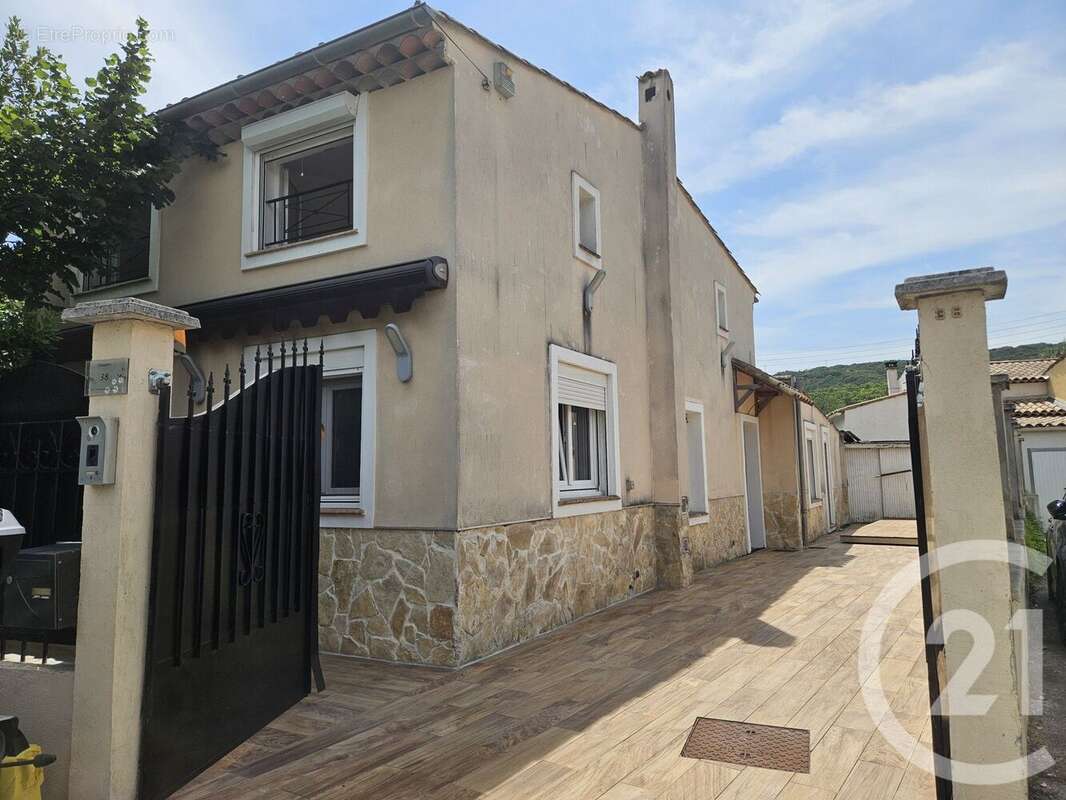 Maison 94 m² à Villeneuve-Loubet  - photo 15