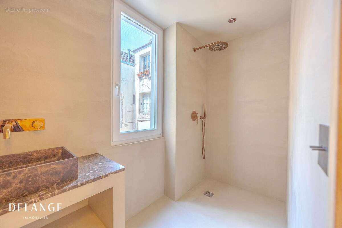 Appartement à PARIS-5E