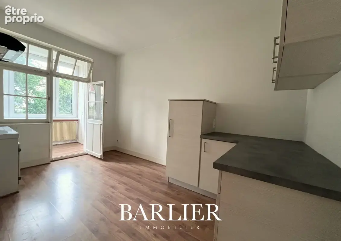 EXCLUSIVITÉ   Immeuble de 3 appartements avec garages et potentiel d’aménagement - photo 9