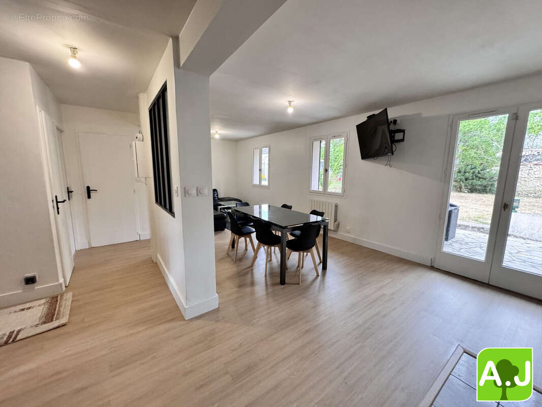 Maison 100 m² à Ezy-Sur-Eure  - photo 6