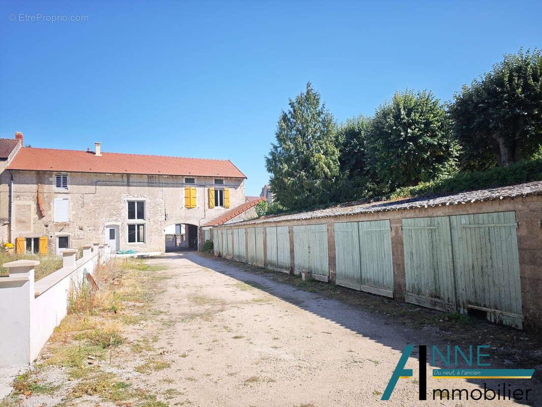 Appartement 199 m² à Chagny  - photo 2
