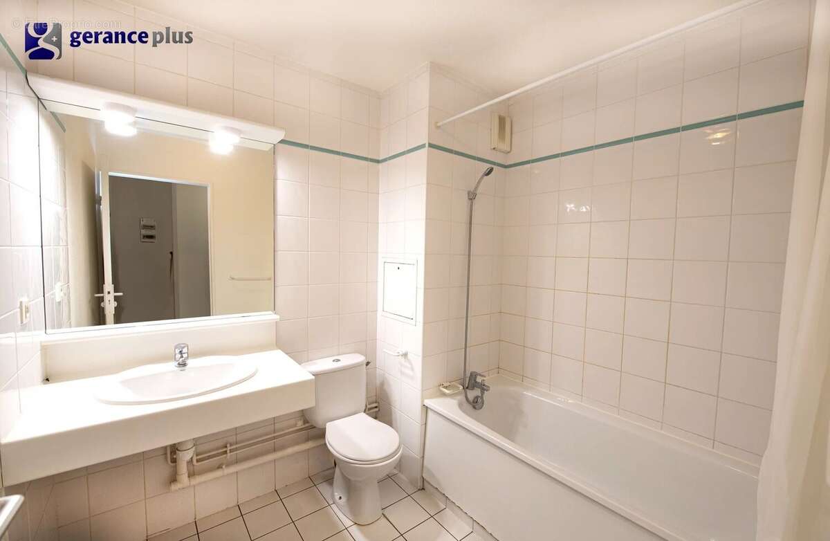 Appartement à PARIS-14E