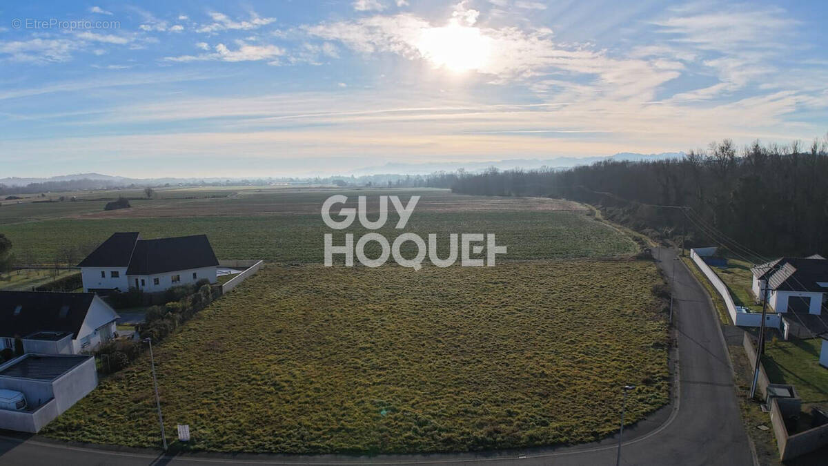 Terrain à LABASTIDE-CEZERACQ